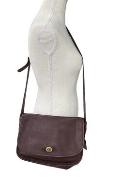 Vintage Coach Flap City Bag Leather Crossbody Brown 9790